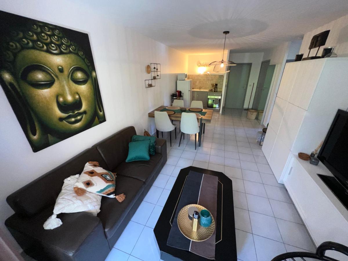Cocoon'Isle - Jardinet- Jacuzzi LʼIsle-sur-la-Sorgue Exterior foto